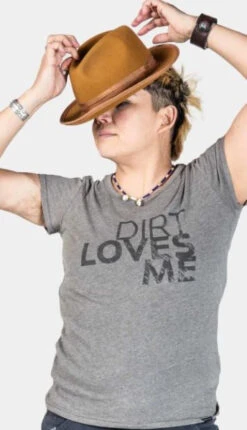 Dovetail - Women's Graphic Crew Neck Tee